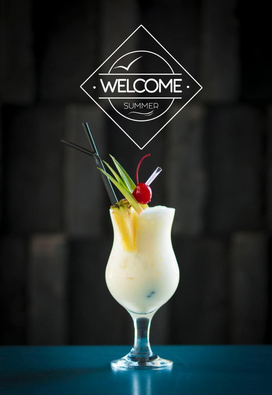 Welcome Summer Hotel Zatoka Ngoại thất bức ảnh